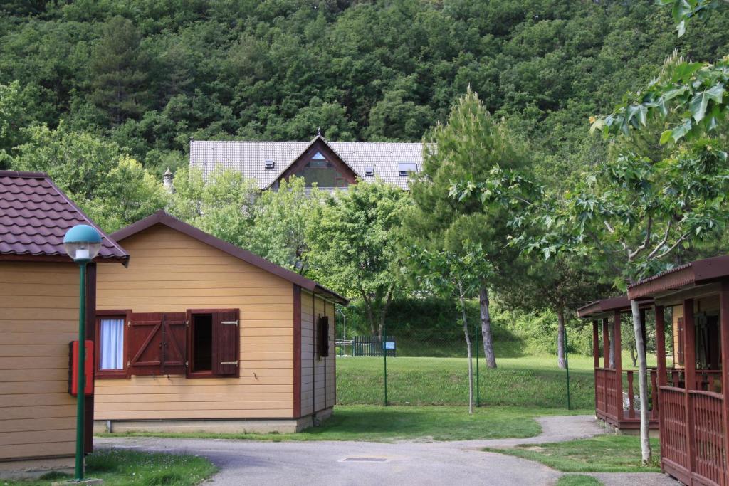 Wecamp Pirineos Hotell Boltaña Exteriör bild
